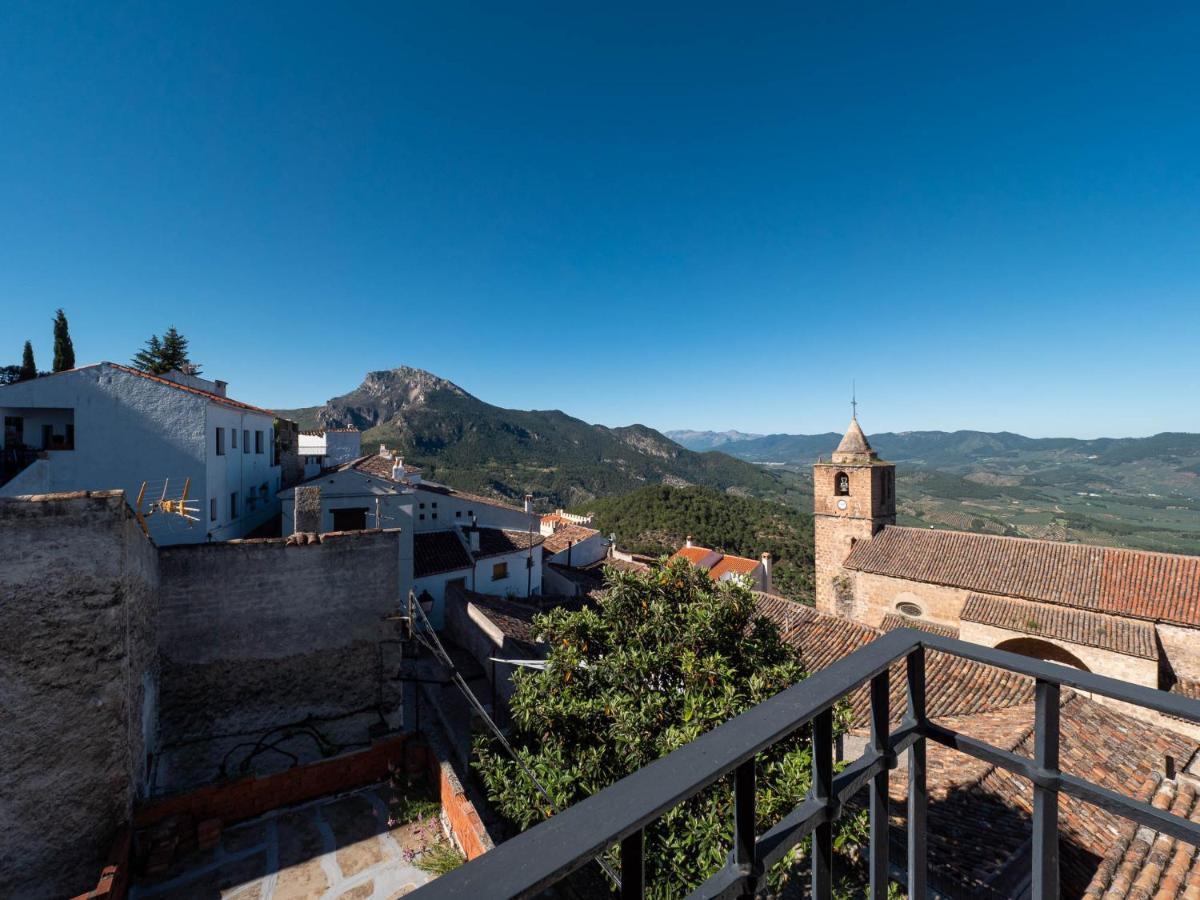 Alojamientos Messia De Leiva Segura de la Sierra Bagian luar foto