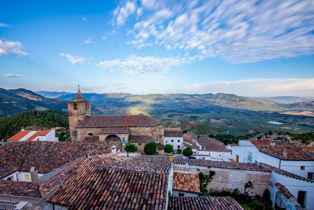 Alojamientos Messia De Leiva Segura de la Sierra Bagian luar foto